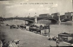 CPA Lyon Le Pont du Midi et les Plates Bateau