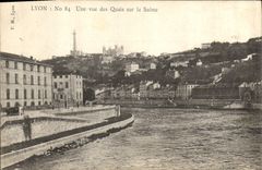 CPA Lyon Une vue des Quais sur la Saone 