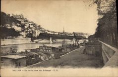 CPA Lyon Vue sur la Saone vers St Georges Chocolat Menier
