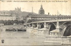 CPA Lyon Pont de la Guillotiere Le plus vieux des Ponts de Lyon 