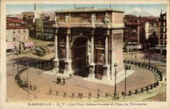 CPA Marseille La Place Jules Gueade et l'Arc de Triomphe 