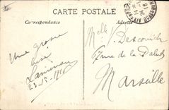 CPA Aix en Provence Interieur du Monument Sec 