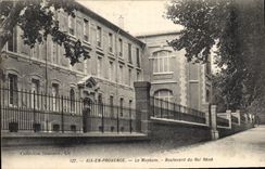 CPA Aix en Provence Le Museum Boulevard du Roi Rene 