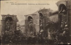 CPA Aix en Provence Interieur du Monument Sec 