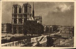 CPA Paris Notre Dame de Paris Vue generale 