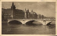 CPA Paris Le Palais de Justice et le Pont au Change 