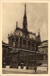 CPA Paris en flanant la Sainte Chapelle et la Grille du Palais de Justice 