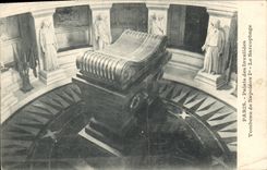 CPA Paris Palais des Invalides Tombeau de Napoleon Ier le Sarcophage 
