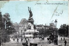 CPA Paris la statue de la Republique 