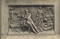CPA Paris Monument de Victor Hugo Bas Rehet 