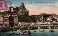 CPA Le Treport L'Avant Port et l'Eglise Bateaux de peche