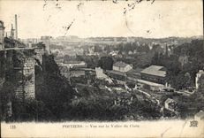 CPA Poitiers vue sur la Vallee du Clain 