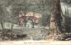 CPA Paris le Parc Monceau le Pont 