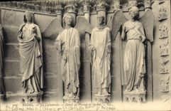 CPA Reims La Cathedrale Detail du Portail de Droite 