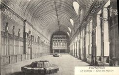 CPA Pierrefonds Le Chateau Salle des Preuzes 