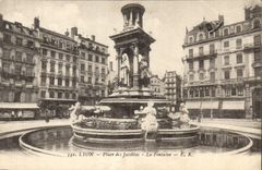 CPA Lyon Place des Jacobins La Fontaine 