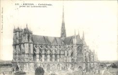 CPA Amiens Cathedrale prise du Louvencourt 