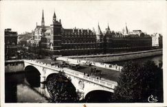 CPA Paris Le Pont au Change et la Conciergerie 