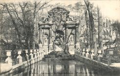 CPA Paris Le Jardin du Luxembourg Fontaine Medicis 
