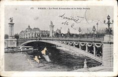 CPA Paris Le Pont Alexandre et le Petit Palais 