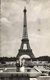 CPA Paris La Tour Eiffel vue des jardins du Trocadero 