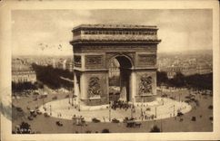 CPA Paris La Place de l'Etoile et l'Arc de Triomphe 