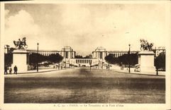 CPA Paris Le Trocadero et le Pont d'lena 