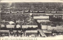 CPA Lyon vue sur la Place Bellecour prise de Fourviere 