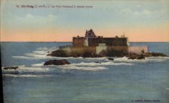 CPA St Malo I et V le Fort National a Maree Haute 