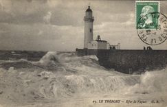 CPA Le Treport Effet de Vagues Phare