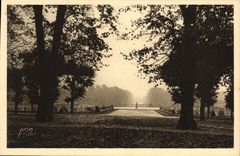 CPA Fontainebleau S et M Jardins du Palais le Parterre 