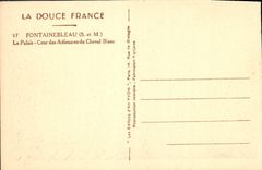 CPA Fontainebleau S et M le Palais Cour des Adieuxou du Cheval Blanc 