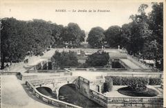 CPA Nimes le Jardin de la Fontaine 