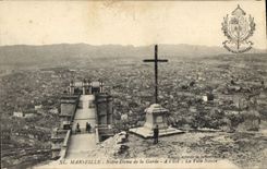 CPA Marseille Notre Dame de la Garde A l'Est la Ville Neuve 