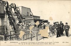 CPA Marseille Sommet de l'Ascenseur de Notre Dame de la Garde la Sortie 