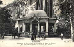 CPA Marseille Ascenseur de Notre Dame de la Garde la Gare du Depart 