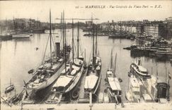 CPA Marseille Vue Generale du Vieux Port Bateaux