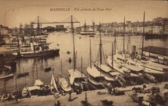 CPA Marseille Vue generale du Vieux Port 