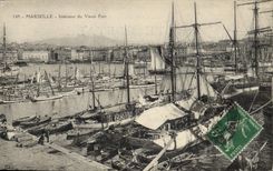 CPA Marseille Interieur du Vieux Port Bateaux