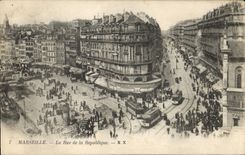 CPA Marseille La Rue de la Republique 