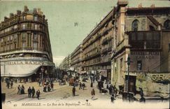 CPA Marseille La Rue de la Republique 