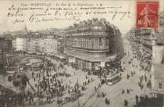 CPA Marseille La Rue de la Republique 