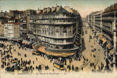 CPA Marseille La Rue de la Republique 