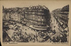 CPA Marseille La Rue de la Republique 