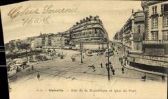 CPA Marseille Rue de la Republique et Quai du Port 