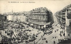CPA Marseille La Rue de la Republique 