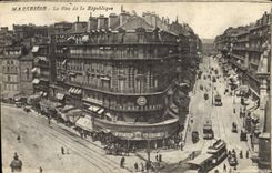 CPA Marseille La Rue de la Republique 