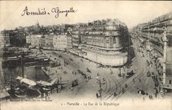 CPA Marseille la rue de la Republique 