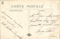 CPA Marseille rue de la Republique et le Quai du Port 