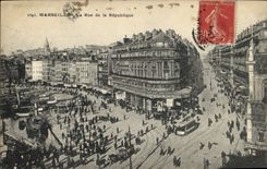 CPA Marseille la rue de la Republique 
